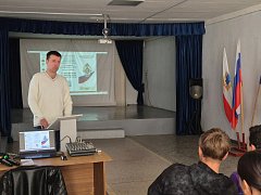 Профориентационная встреча с выпускником Калининградского пограничного института ФСБ РФ.