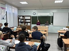 День самоуправления в стиле 90-х: путешествие во времени в честь Дня учителя