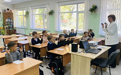 От рисунка до настоящей кормушки: второклассники на «Точке роста» завершили проект «Мастерская добрых дел».