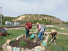 В Лысогорском районе - генеральный субботник