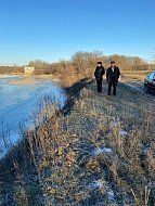 Выход на лед запрещен: в Лысогорском районе продолжаются рейды по водоемам