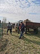 Жители села Чадаевка приняли участие в субботнике