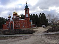 Территория храма святого великомученика Димитрия Солунского в Лысых Горах благоустраивается