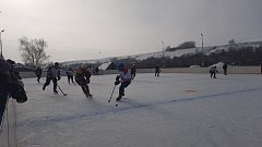 Хоккеисты "Подсолнуха" на своем льду обыграли команду "Звезда"!