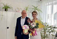 Военнослужащий Андрей М., вернувшийся в краткосрочный отпуск из зоны специальной военной операции, зарегистрировал официально отношения со своей избранницей Валентиной