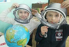 В школе №2 р.п. Лысые Горы на «Разговорах о важном» говорили о космосе