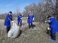 Сотрудники  ГАУ СО «КЦСОН Лысогорского района» принимают участие в акции «Весенняя неделя добра»