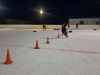 Команда «Подсолнух» из Лысогорского района готовится к хоккейному турниру