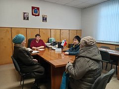 Сегодня глава Лысогорского района Валентина Фимушкина по поручению губернатора области Романа Бусаргина провела личный приём граждан