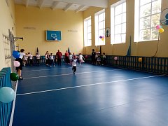 В отремонтированном спортзале школы села Новая Красавка проходят занятия физкультурой
