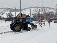 На улицы Лысых Гор вышла снегоуборочная техника